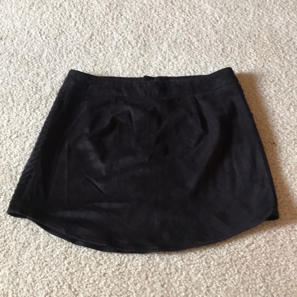 Suede black zip up skirt- size small
